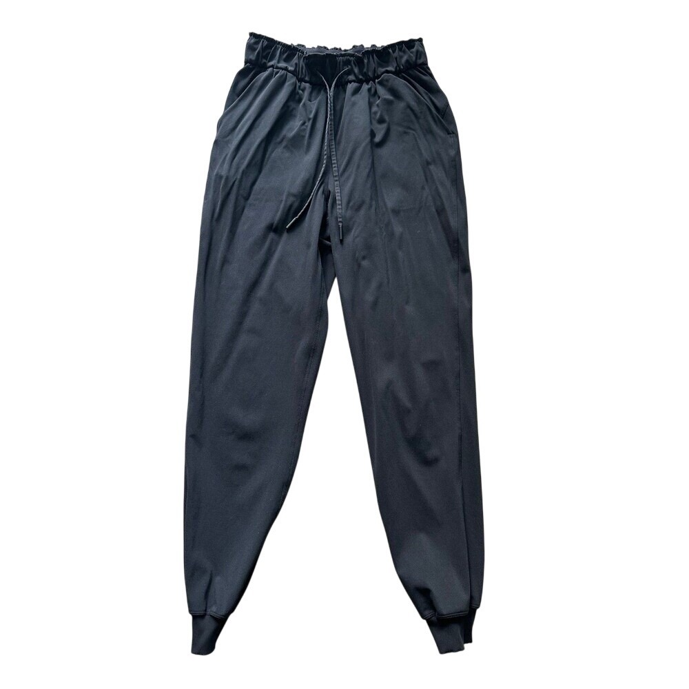 Lululemon Keep Moving Black Jogger size 4